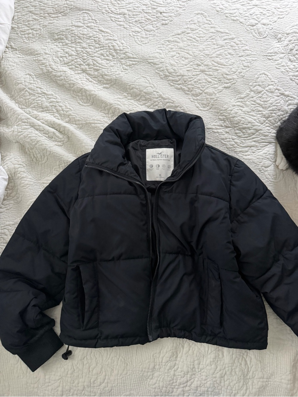 Hollister black the ultimate puffer jacket size xl
